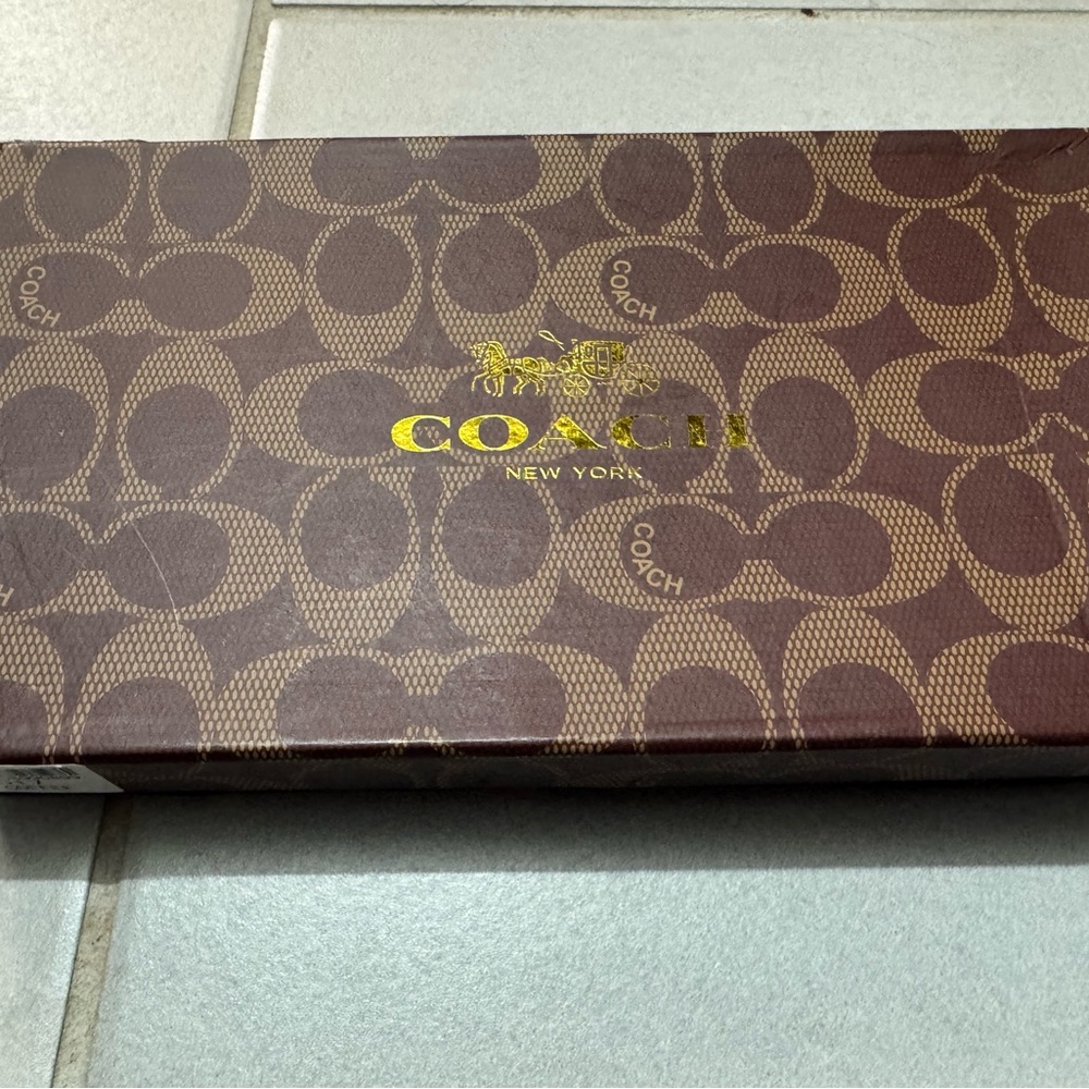 Coach Tan Signature Wallet with Gold Accents - Picture 3 of 6